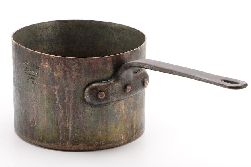 John Van Range Co. of Cincinnati Antique Copper 8 Quart Saucepot, 19th Century