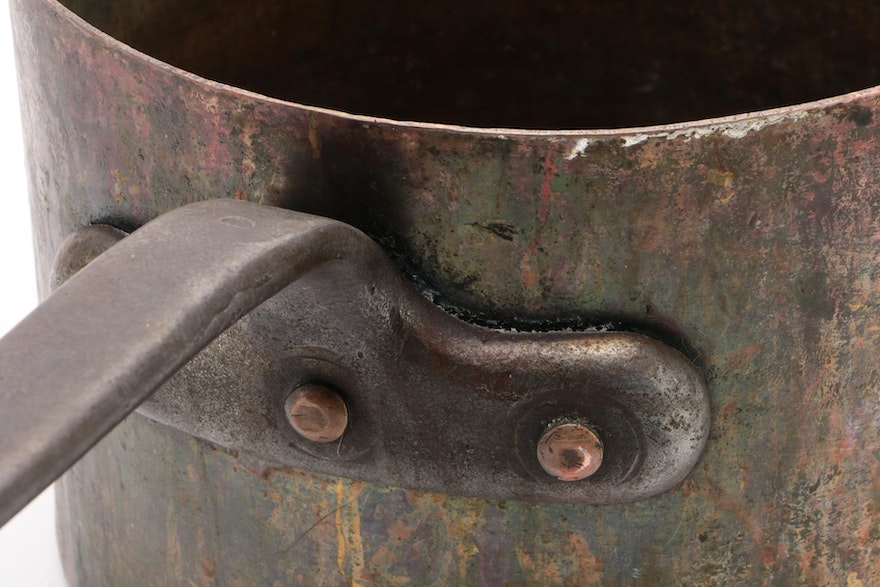 John Van Range Co. of Cincinnati Antique Copper 8 Quart Saucepot, 19th Century