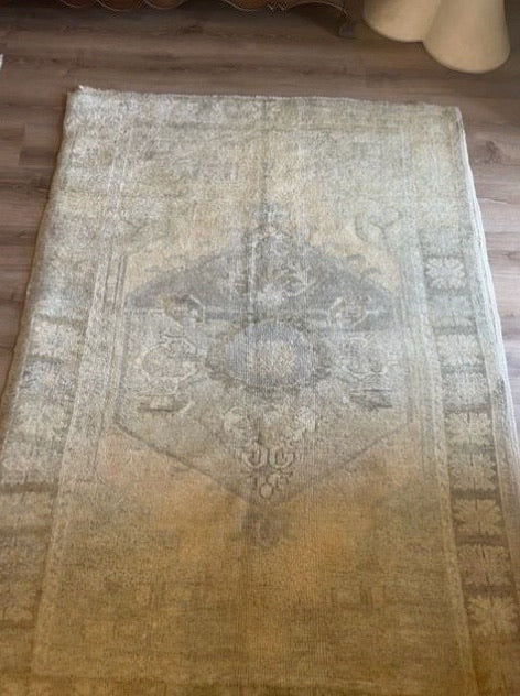 Oushak Rug